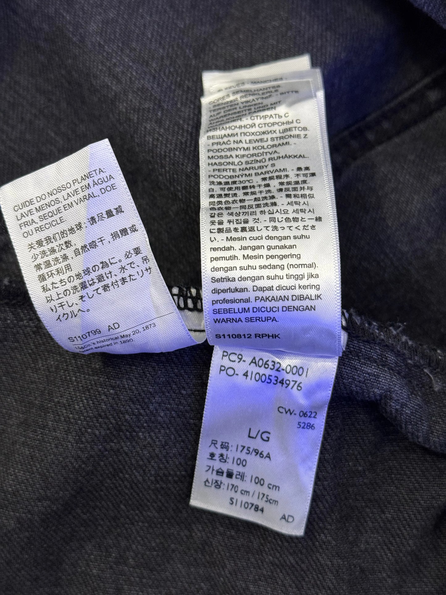 Giacca Jeans Levi's Trucker Vintage Fit Nera con Cappuccio Pile – L