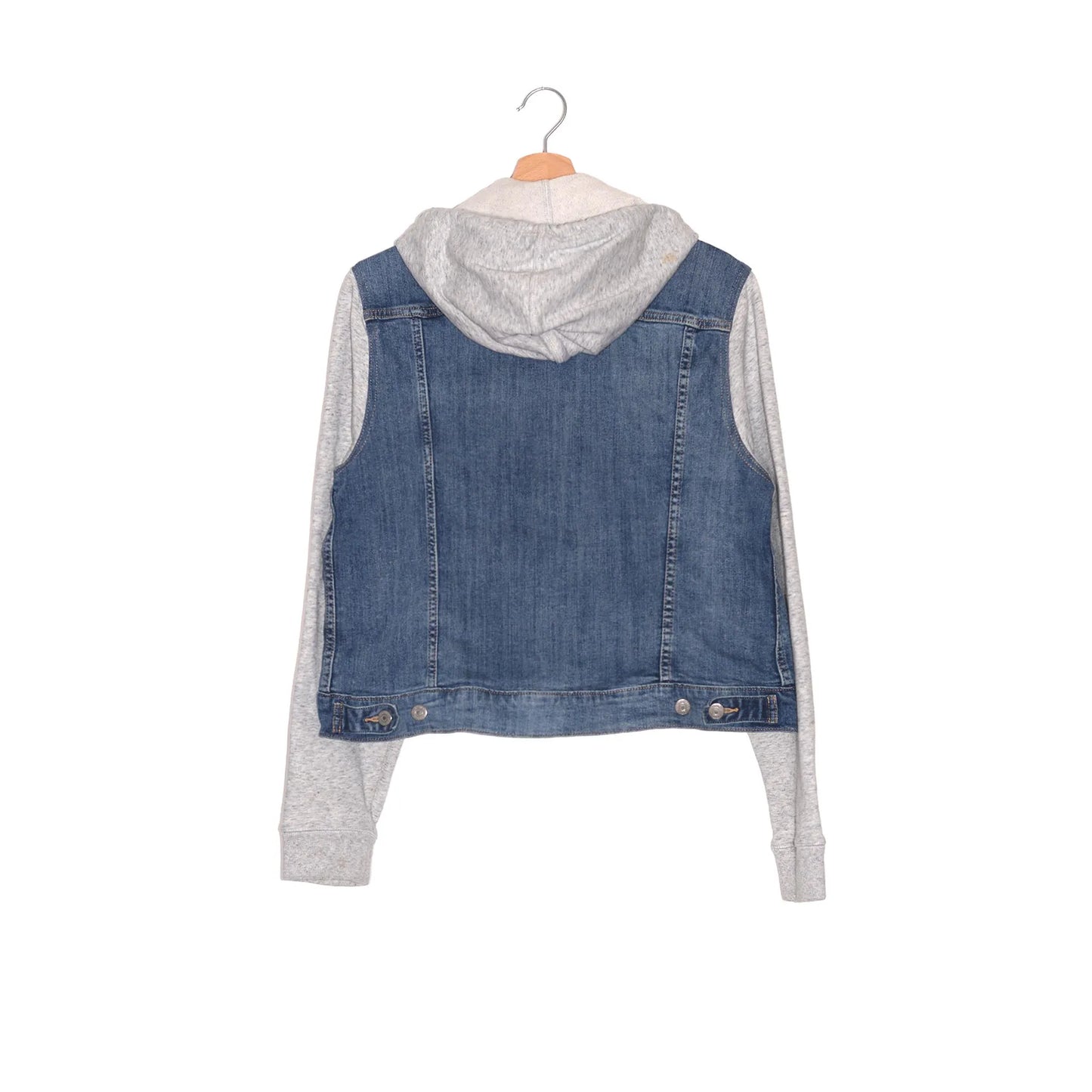 Giacca Levi's Trucker Denim Chiaro – Cappuccio Felpa Grigia – XL 2