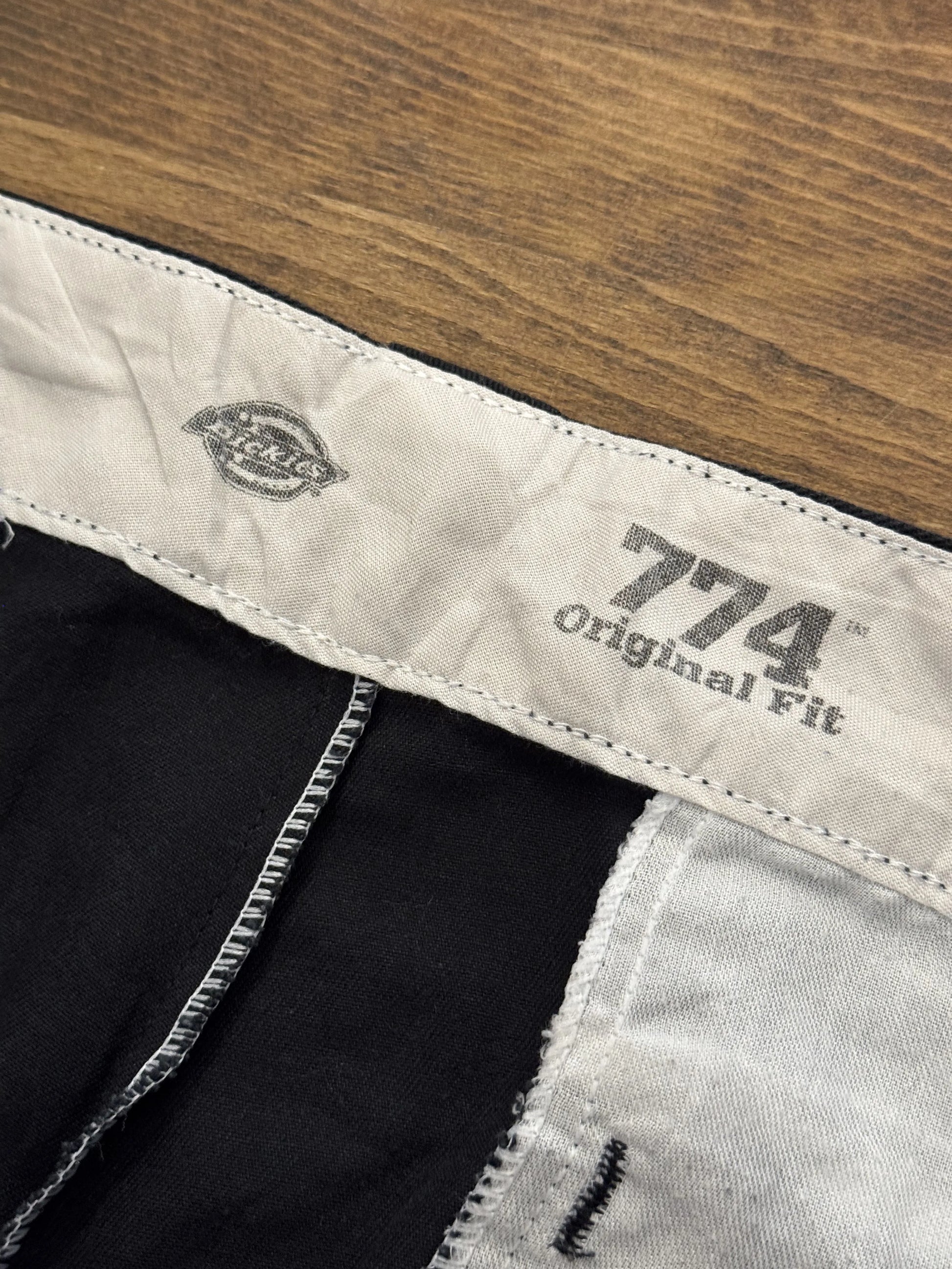 Dickies 774 Women's Original Fit Black Workwear Chino – IT48 4